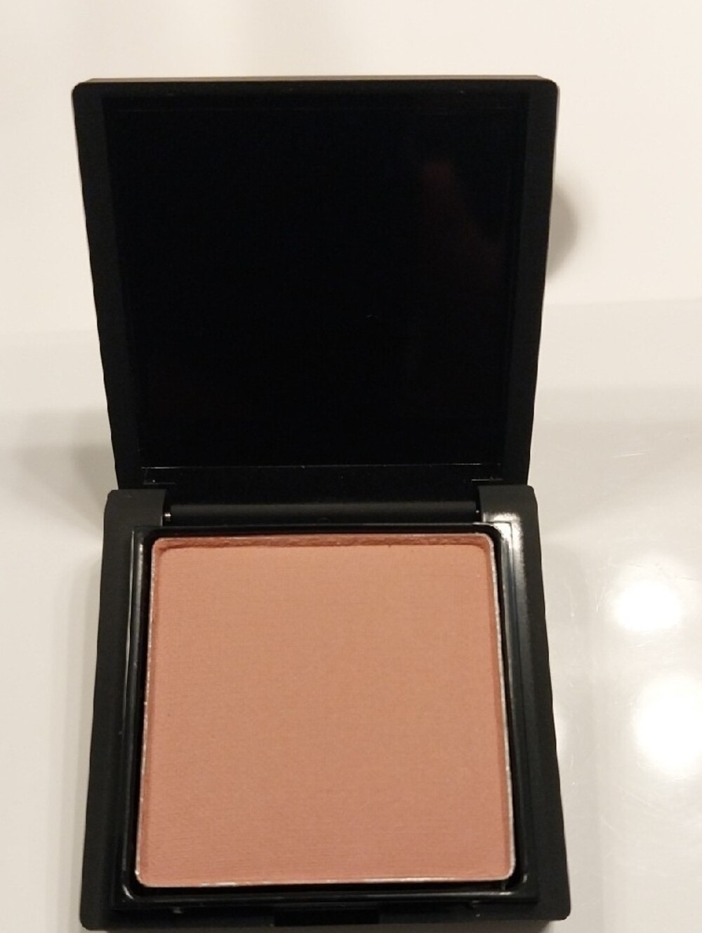 NARS Behave Mini Blush Compact 0.09 Oz NEW - Picture 2 of 3